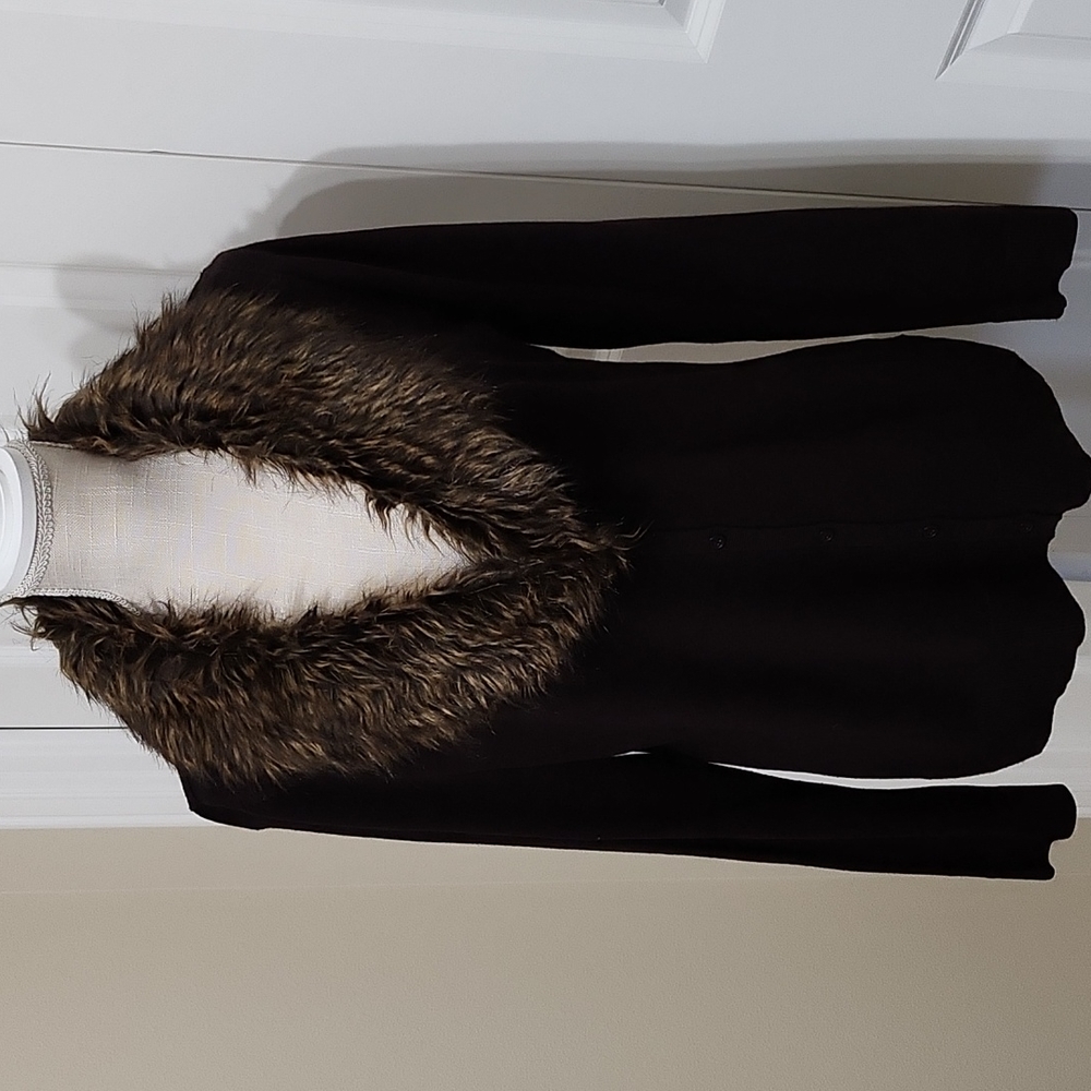 CAROLYN TAYLOR BROWN CARDIGAN SWEATER w/DETACHABLE FAUX FUR SZ M